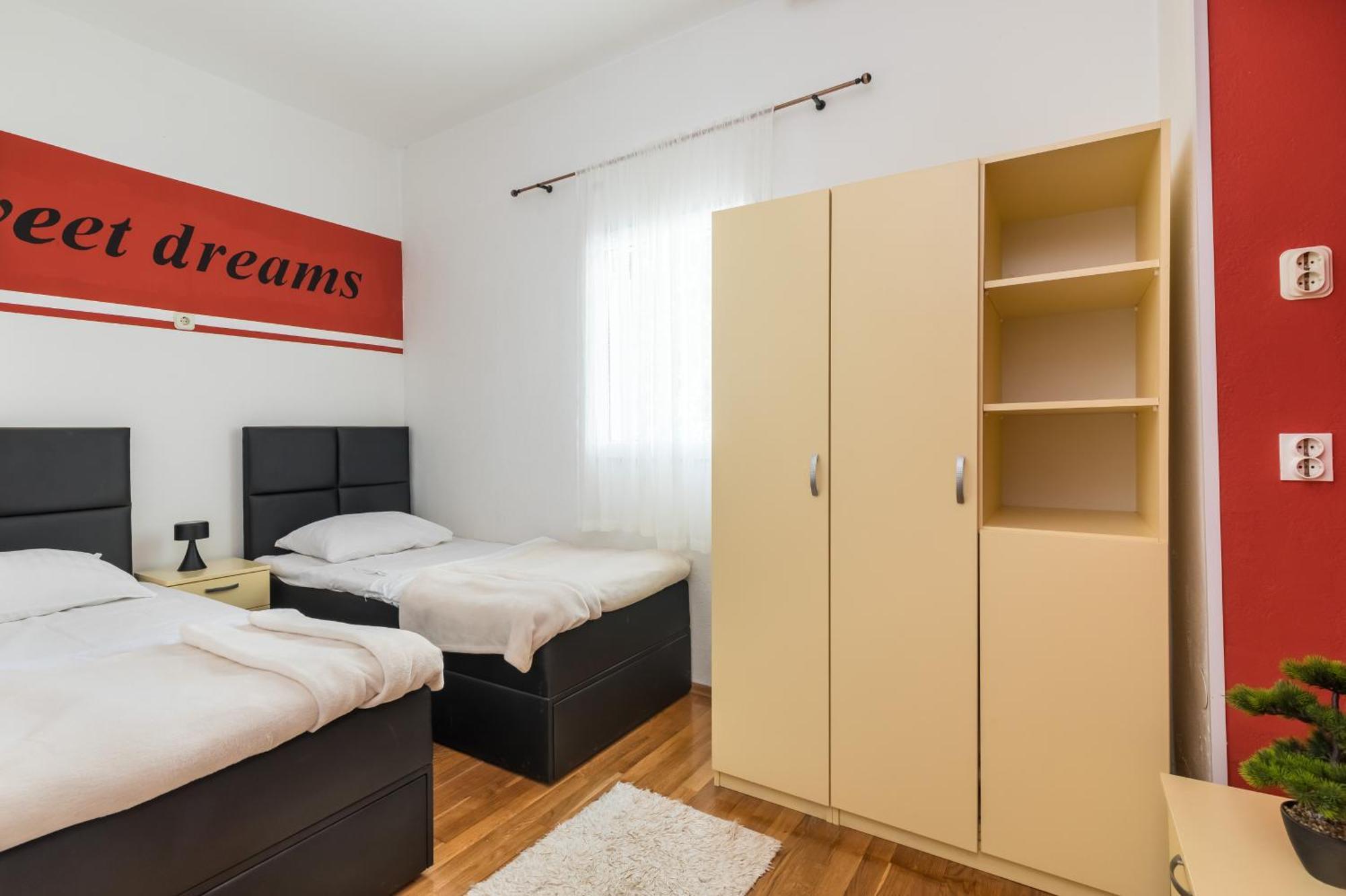 Sweet Dreams Apartamento Sutivan Exterior foto
